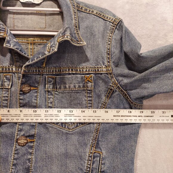 Cabi Jean jacket womens M Blue Denim Logo cropped Long sleeves waist tabs beachy - Picture 3 of 13